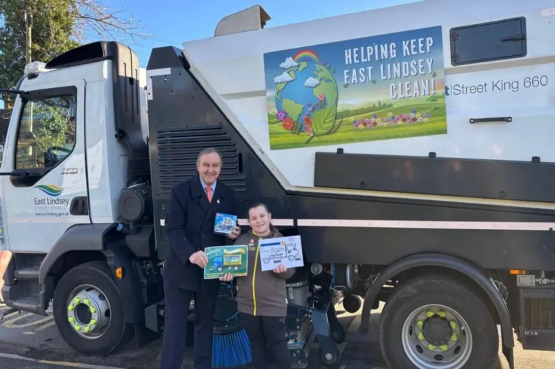 Sweepers transformed into travelling ‘children's art’ image