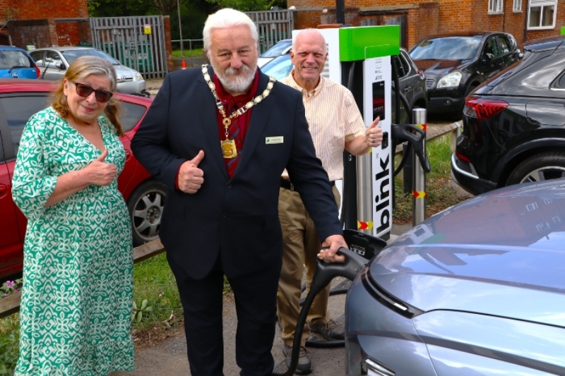 Three Rivers DC car parks to benefit from EV charge points image