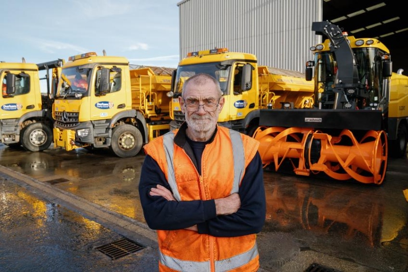 Gritter driver awarded for 40 years of local service image