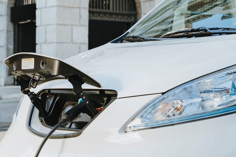 Connected EVs annually save fleets 15 tonnes of CO2  image