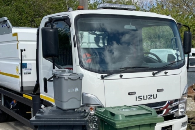 Micro lorry helps council access narrow streets image