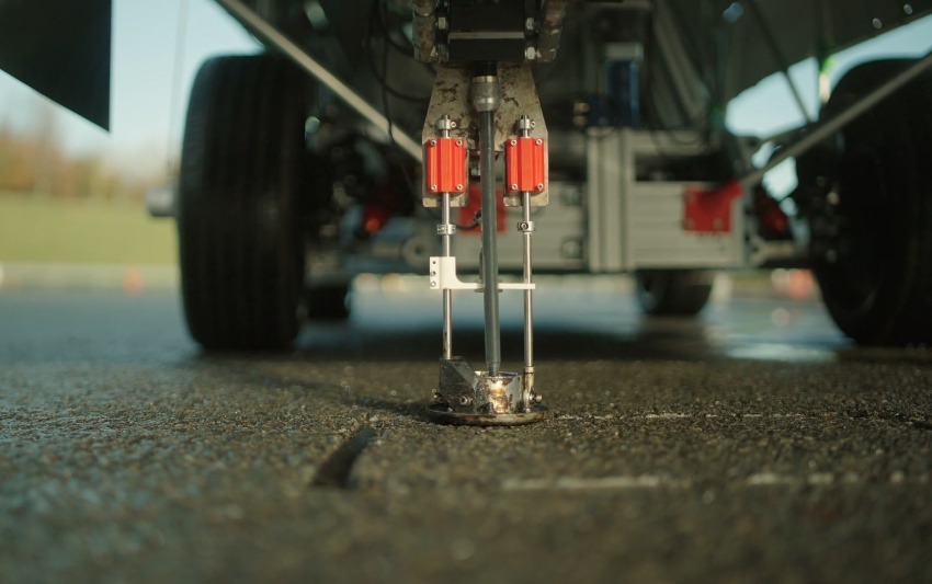 World's first pothole repair robot hits the roads image