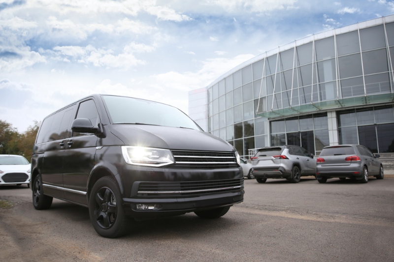 Van registrations fall nearly 30% amid supply challenges image