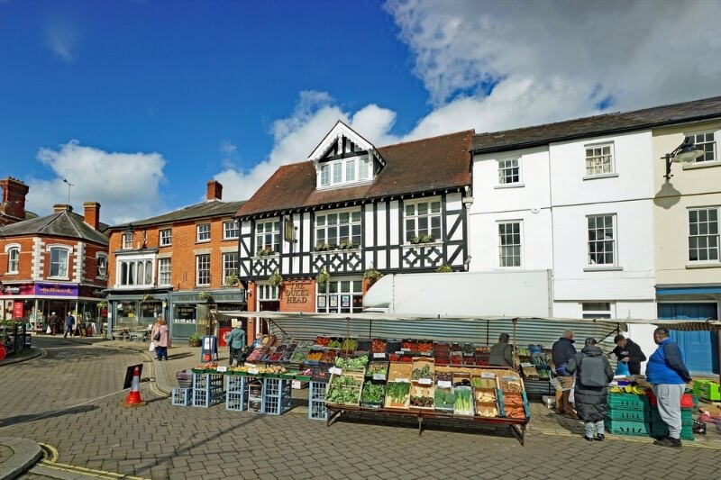 Bin lorry crashes into property in Leominster image