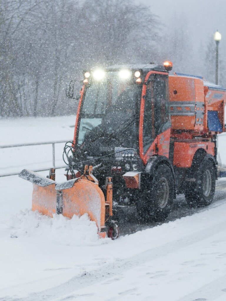 Council delivers additional training to support gritter driver shortage